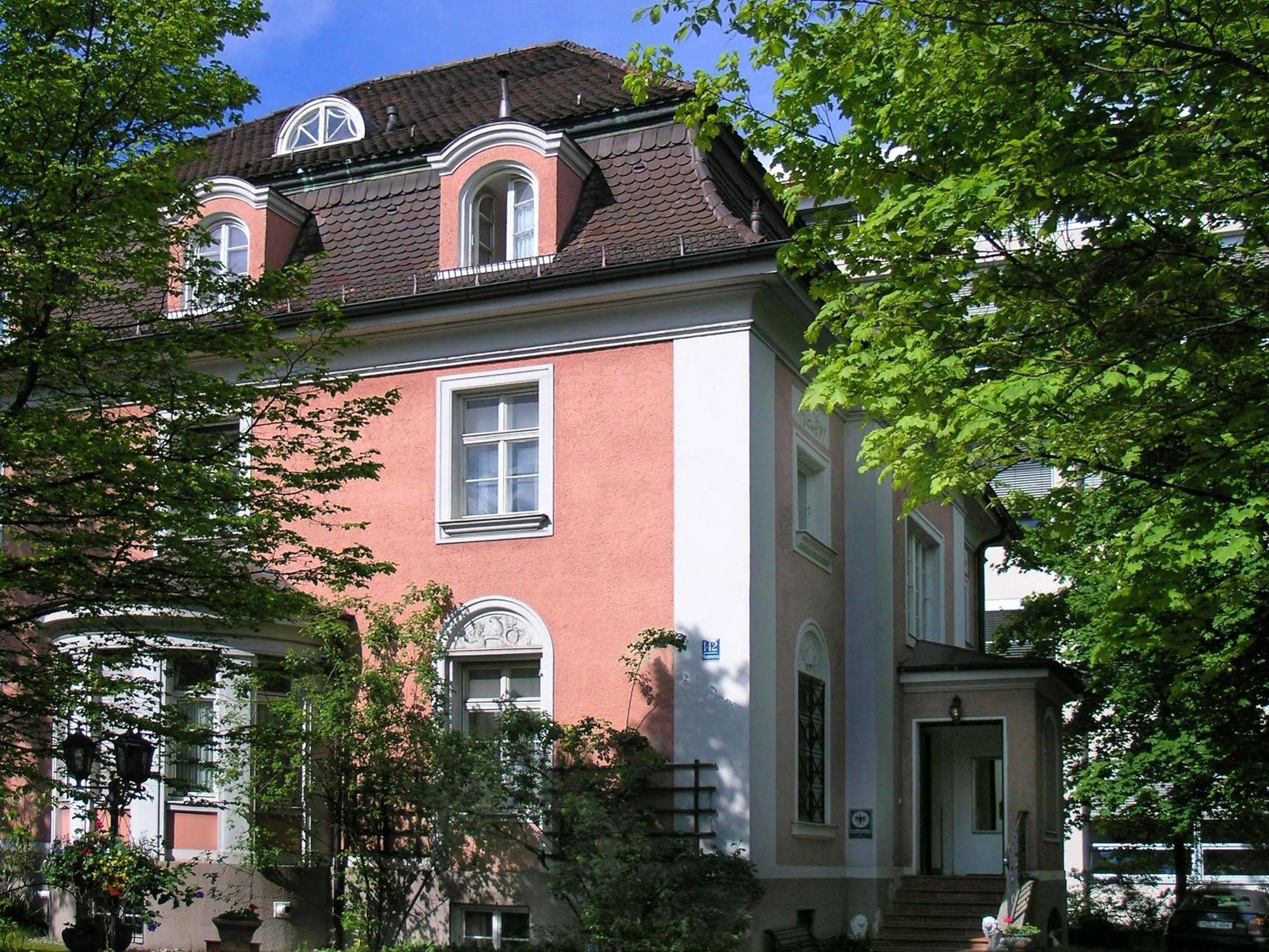 Hotel Galleria Munich Exterior photo